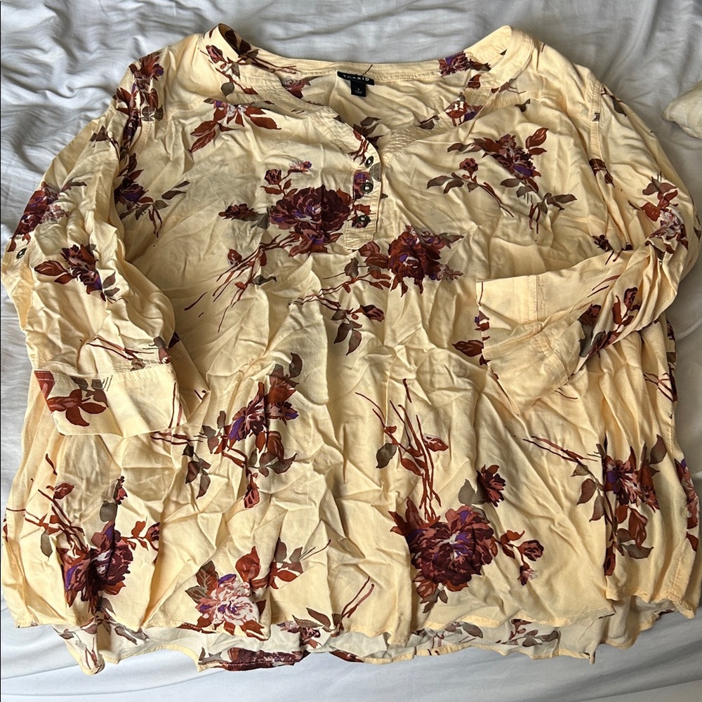 Torrid Harper Floral‎ Women's Top